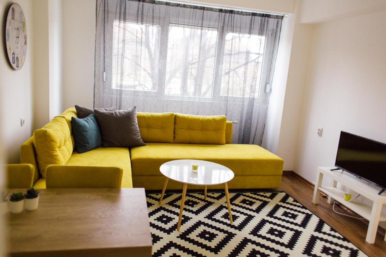 New Center Apartments Nis Luaran gambar
