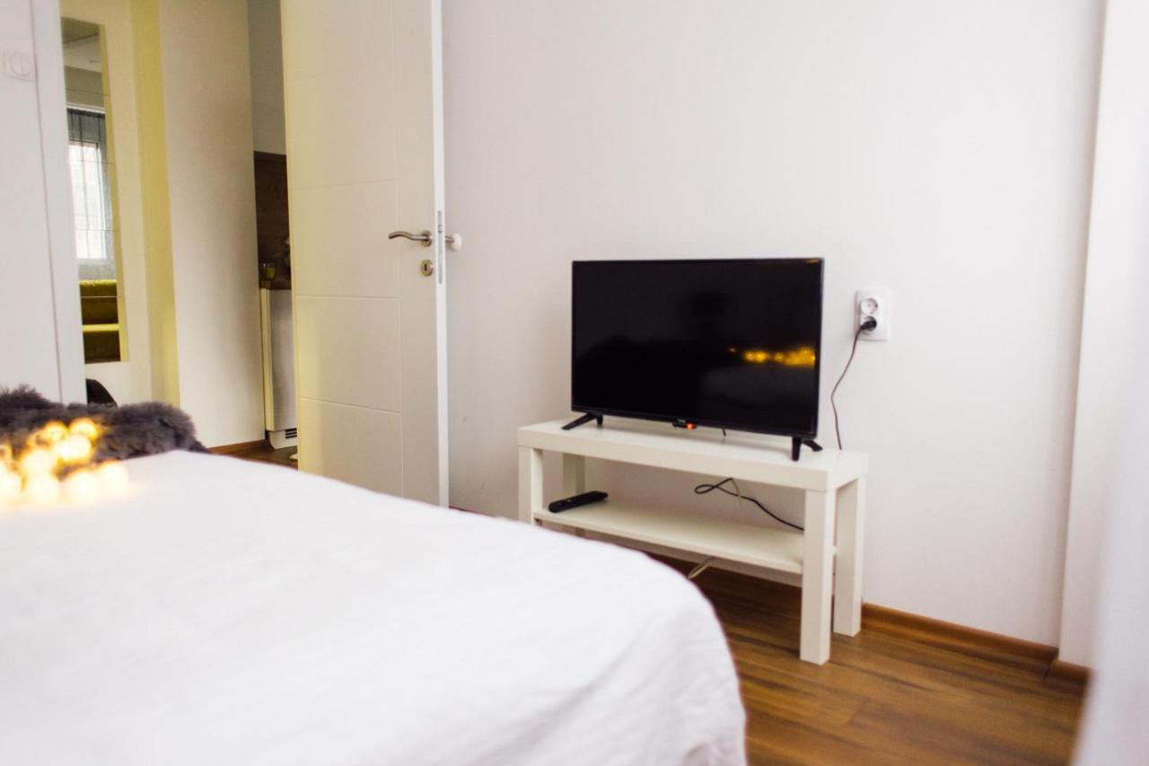 New Center Apartments Nis Luaran gambar