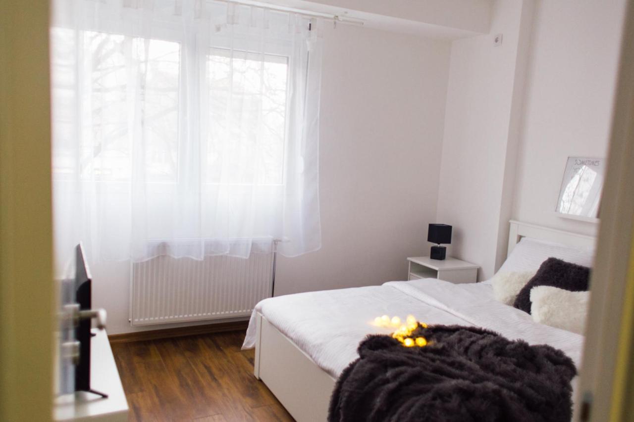 New Center Apartments Nis Luaran gambar