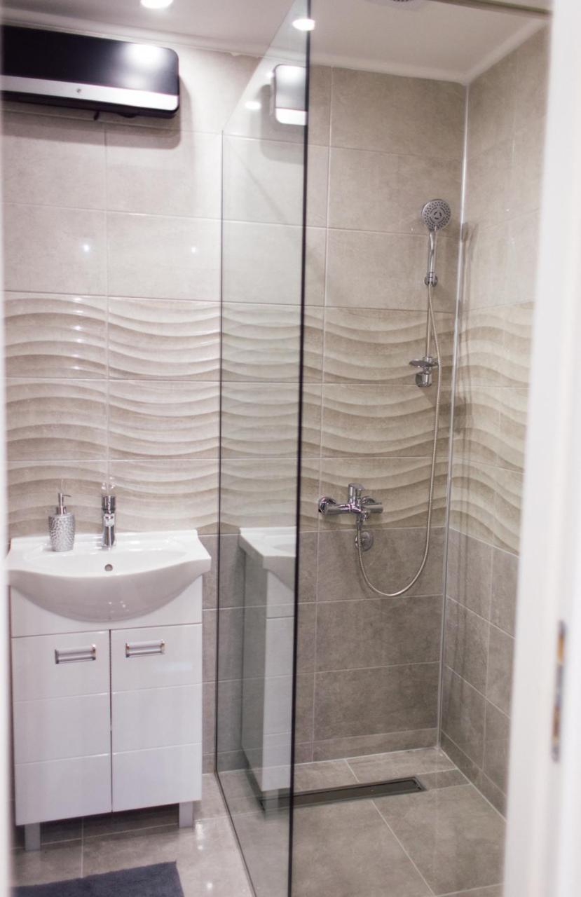 New Center Apartments Nis Luaran gambar